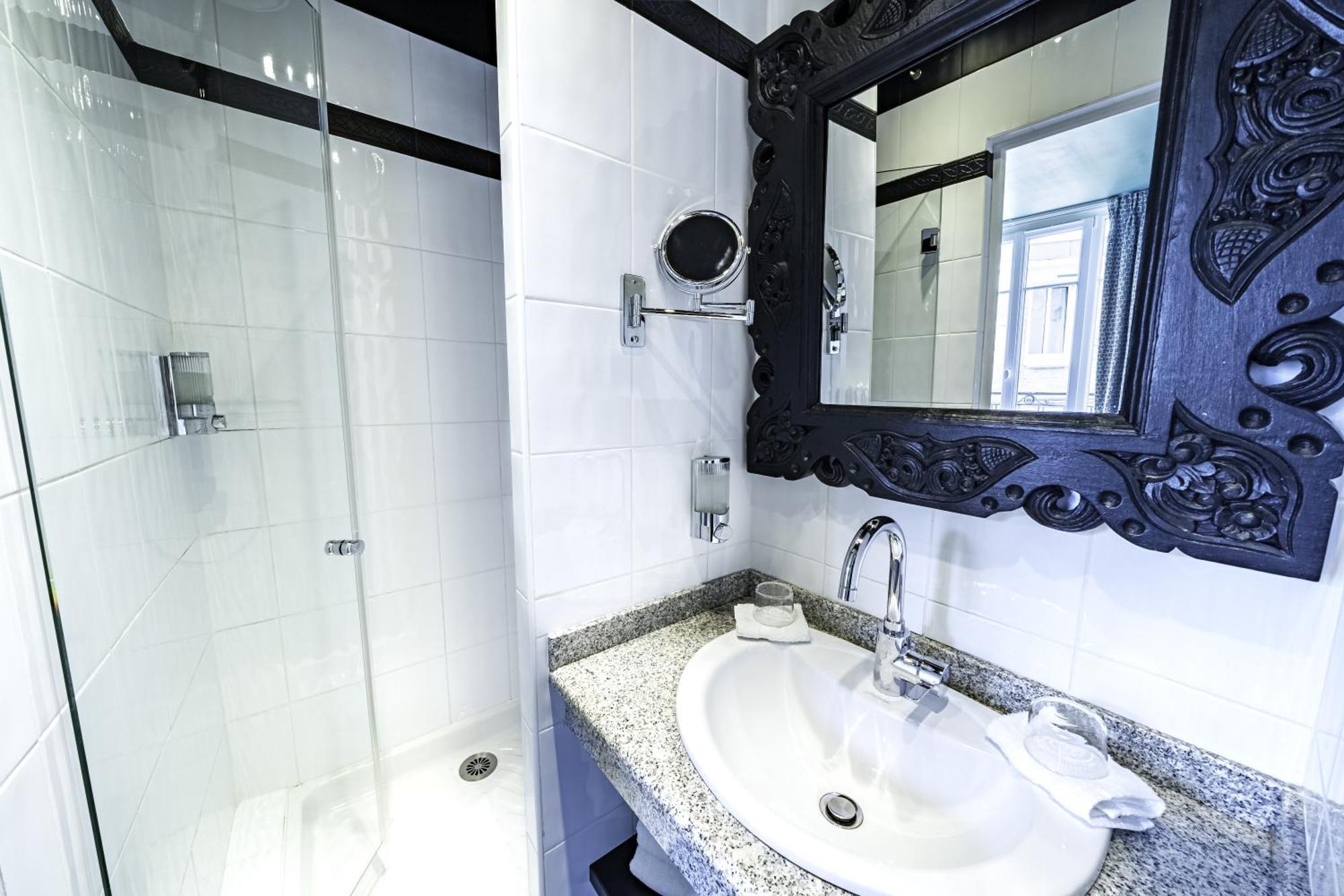 Hotel Nicolo - Tour Eiffel 3*